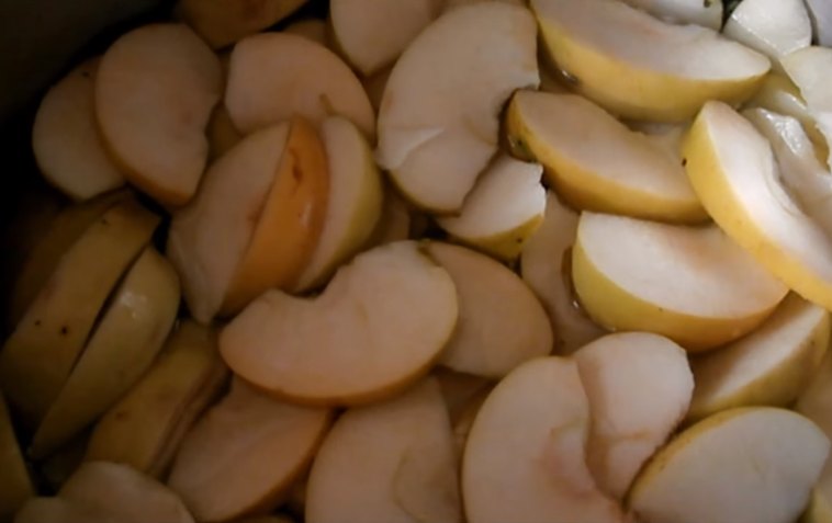 варенье из антоновки дольками прозрачное на зиму фото