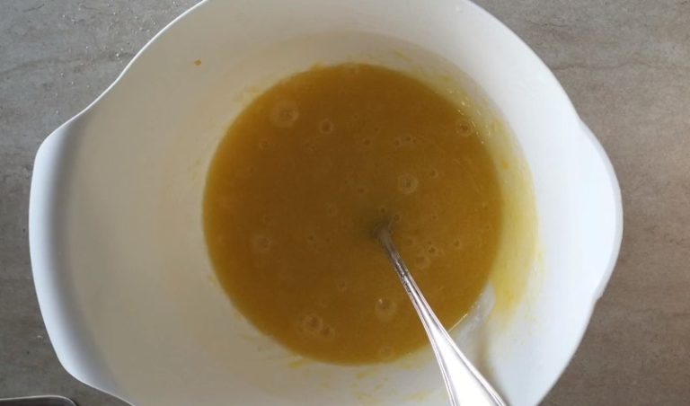 добавляем сливочное масло