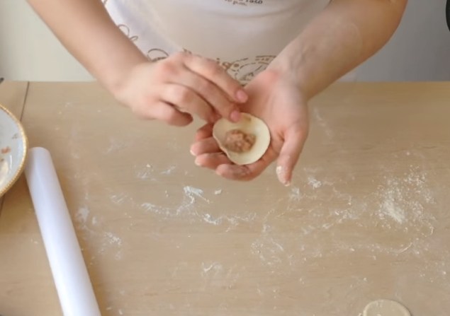 кладем начинку