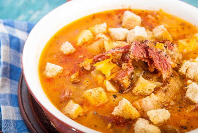 суп с горохом и ребрышками