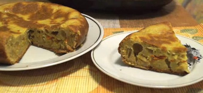 капустный пирог в мультиварке с грибами